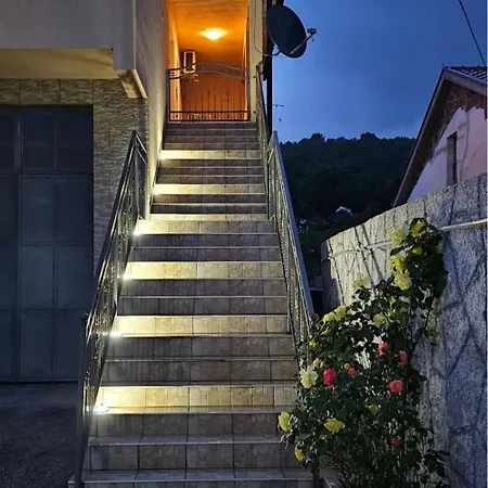 Apartment On The Way