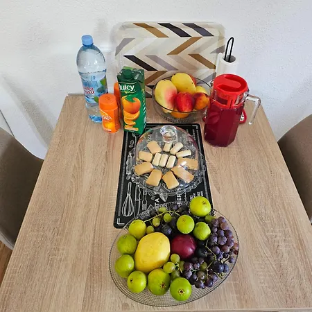 On The Way Apartment *